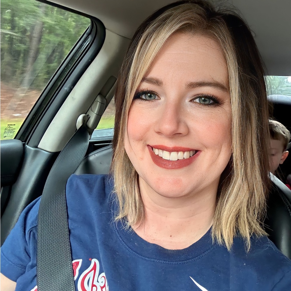 Meet your Posher, Julie